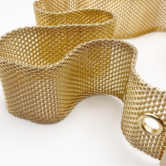 Vintage 90s Gold Mesh Belt - Picture 2 of 9